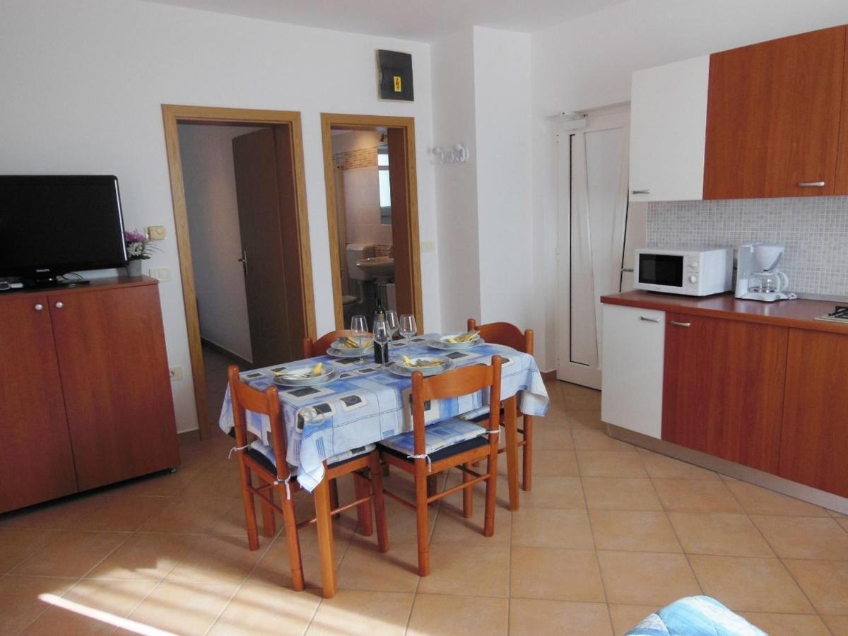 Anita'S Terrace Apartment Zambratija  Exterior photo